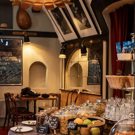 호텔 트랄라라 3*