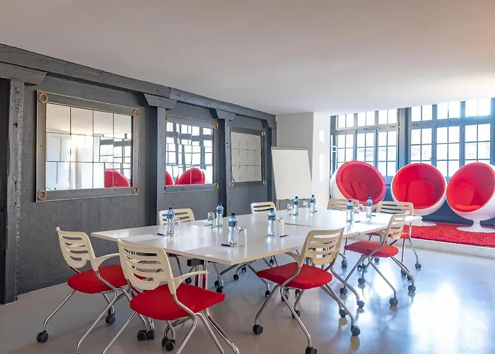 Отель Tralala 3*